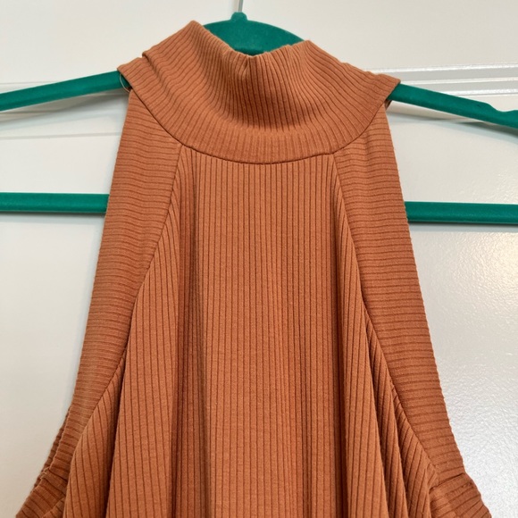 Tan Ribbed Bodysuit - Picture 8 of 9